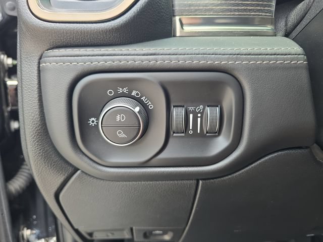Used 2021 RAM 2500 Limited AWD/4WD image 22