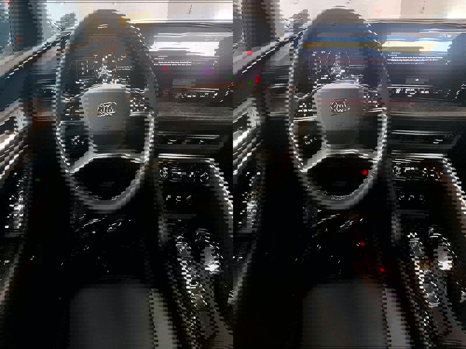 Used 2025 Audi Q5 Premium w/ Convenience Package image 8