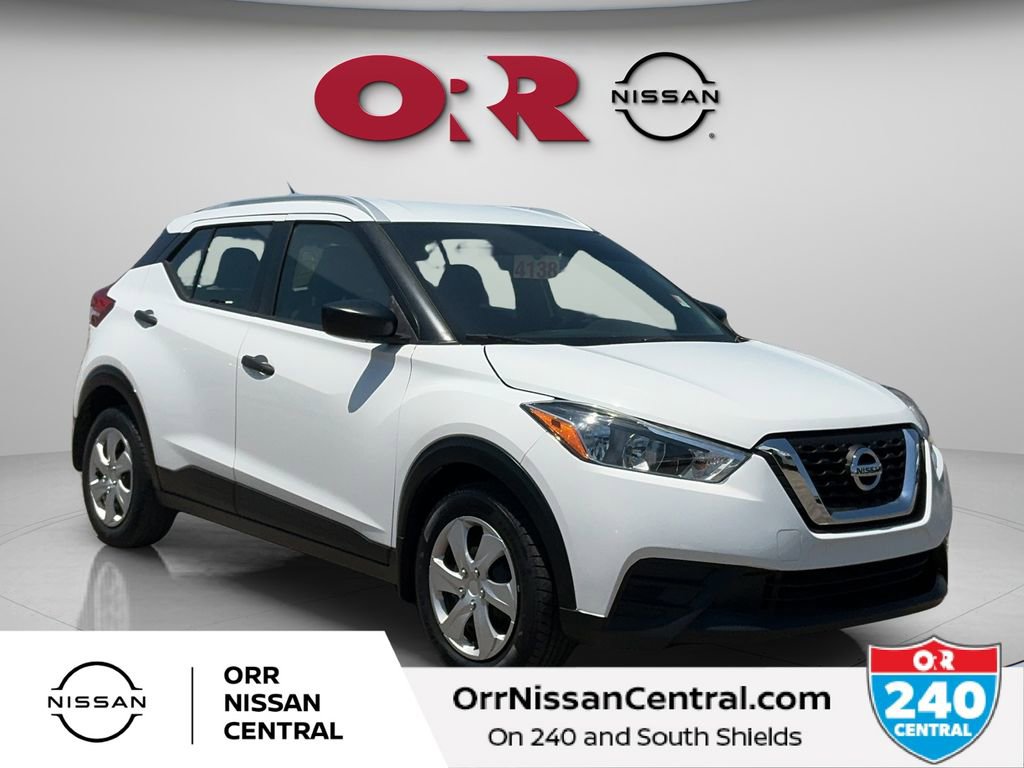 Used 2018 Nissan Kicks S FWD image 3