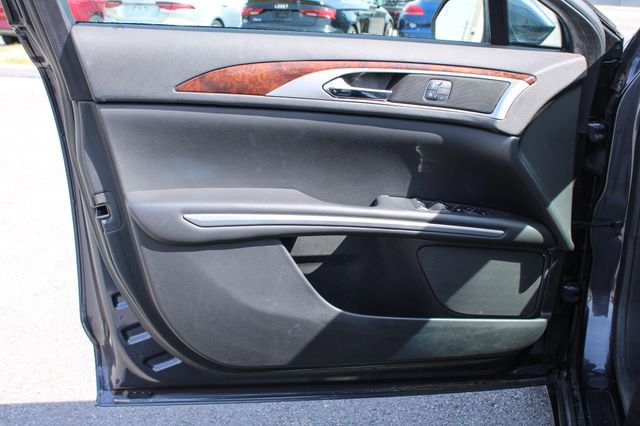 Used 2014 Lincoln MKZ Hybrid w/ Equipment Group 202A Reserve image 10