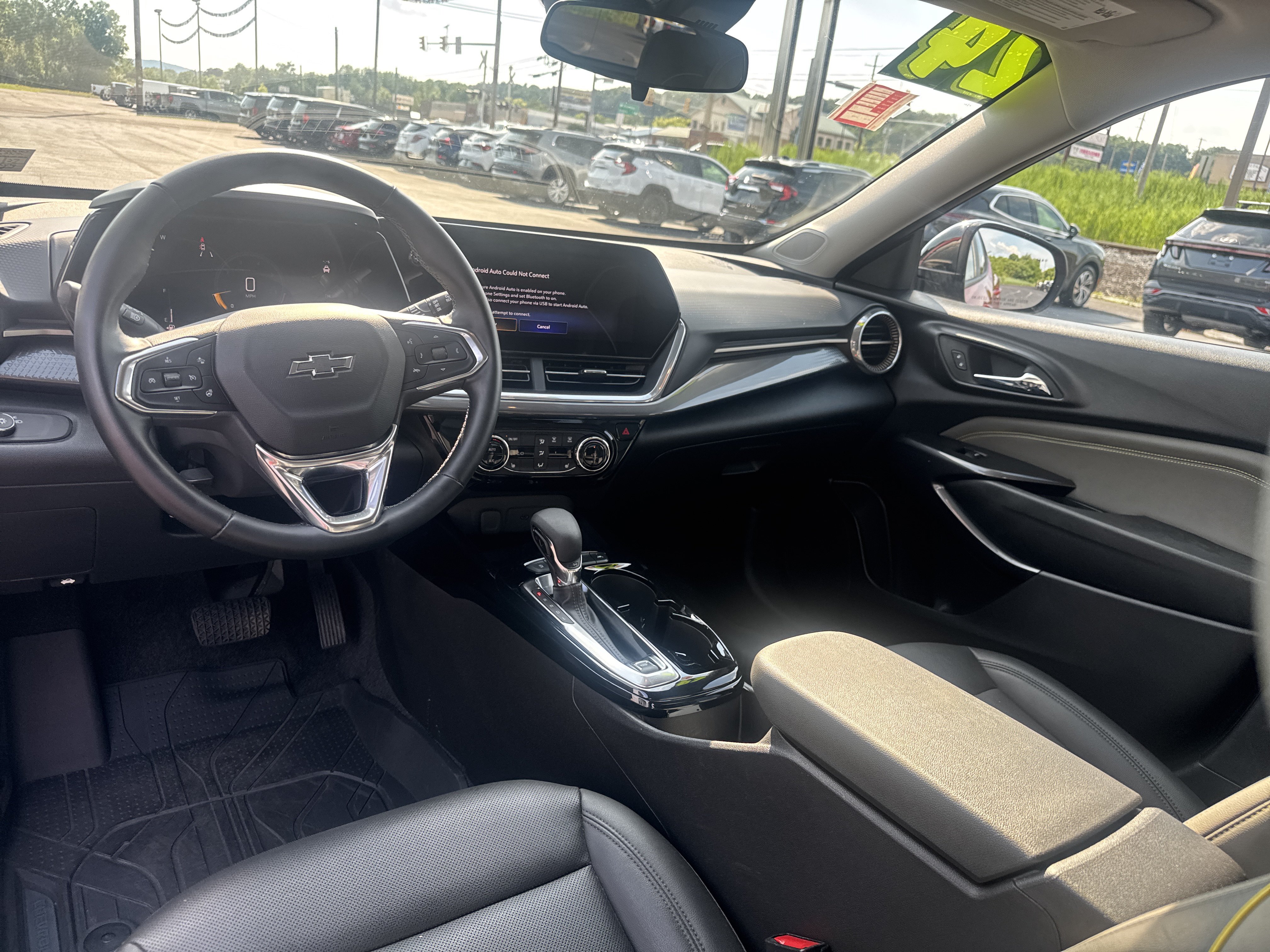 Used 2024 Chevrolet Trax ACTIV w/ Sunroof Package FWD image 14