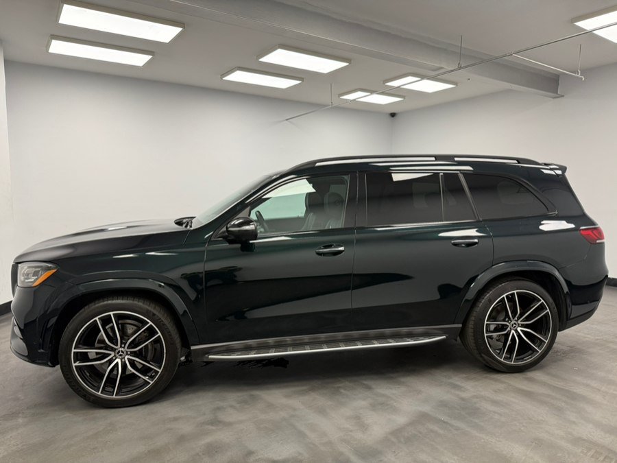 Used 2022 Mercedes-Benz GLS 450 4MATIC w/ AMG Line Exterior image 3