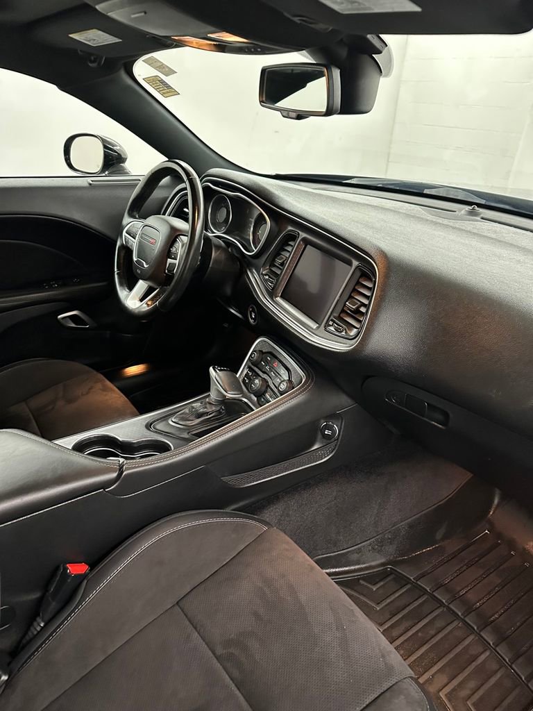 Used 2018 Dodge Challenger SXT Plus image 37