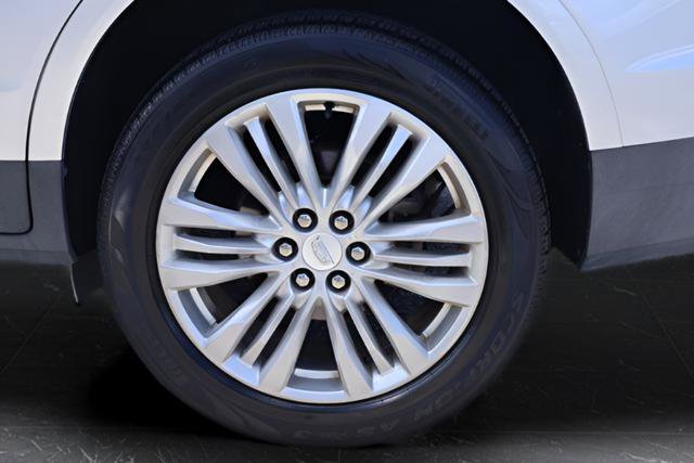 Used 2018 Cadillac XT5 Premium Luxury FWD image 11