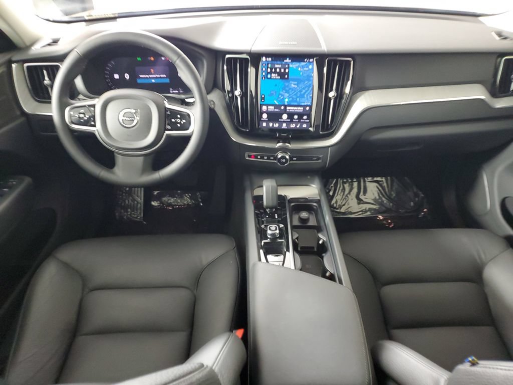 Certified 2025 Volvo XC60 T8 Plus w/ Protection Package Premier AWD/4WD image 17