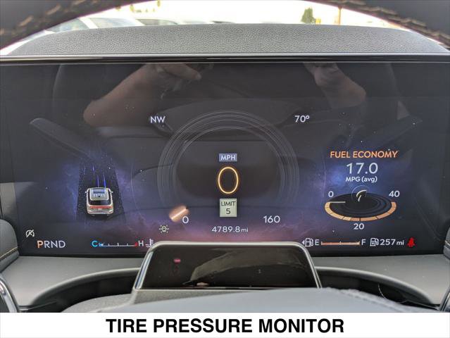 Used 2025 Lincoln Aviator Reserve w/ Equipment Group 201A image 16