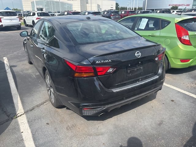 Used 2022 Nissan Altima 2.5 SV w/ SV Premium Package FWD image 4