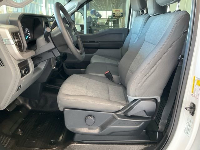 Used 2025 Ford F250 XL w/ XL Driver Assist Package image 4