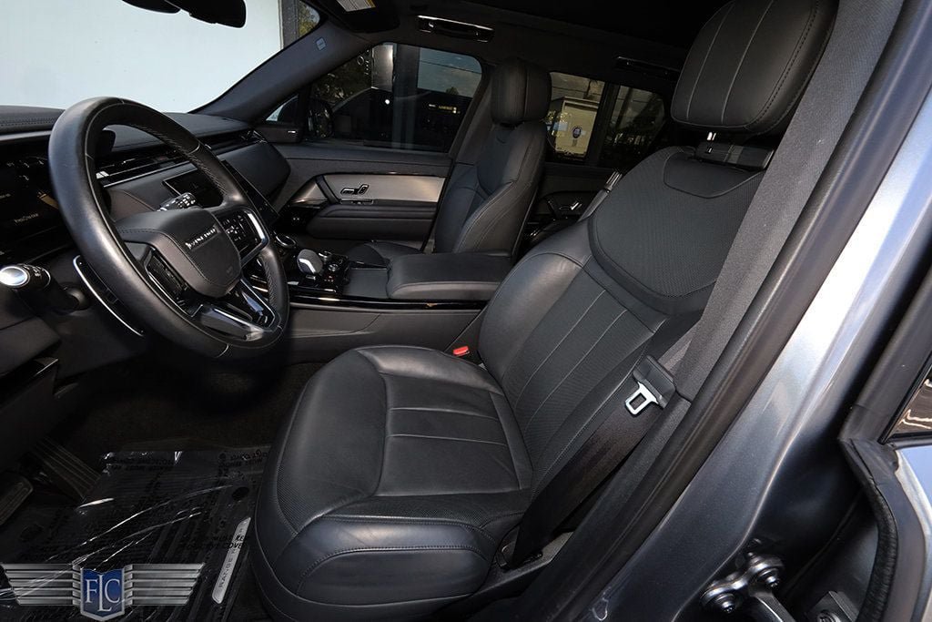 Used 2023 Land Rover Range Rover Sport SE AWD/4WD image 14