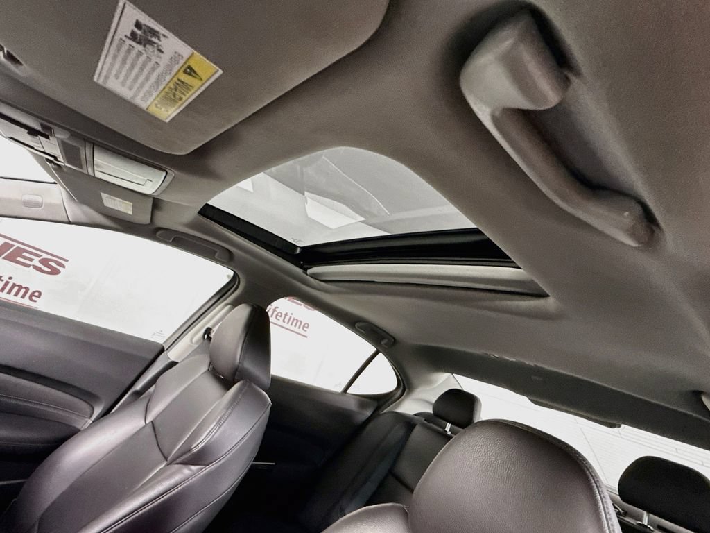 Used 2019 Acura TLX FWD image 10