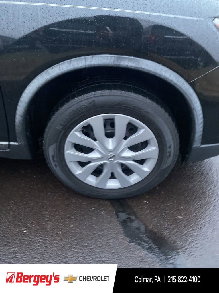 Used 2018 Nissan Rogue S image 14