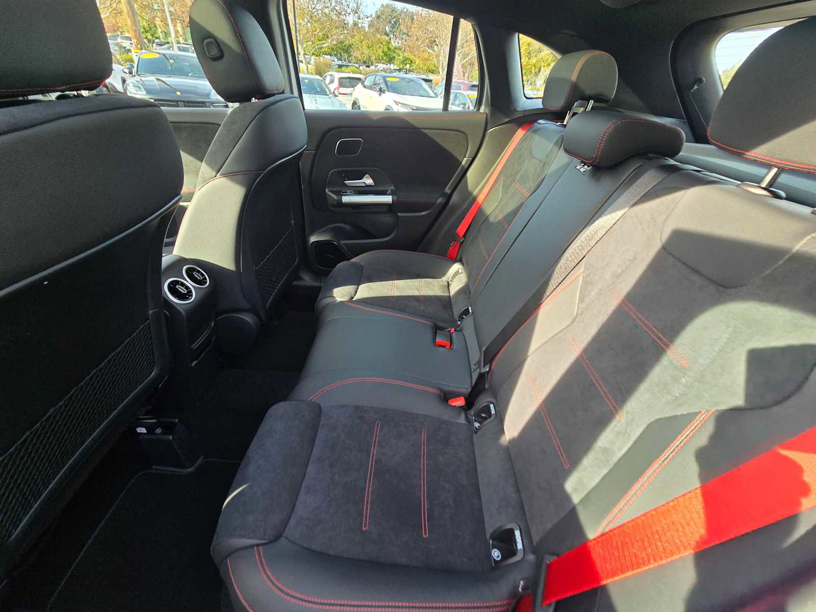 New 2026 Mercedes-Benz GLA 35 AMG 4MATIC image 20