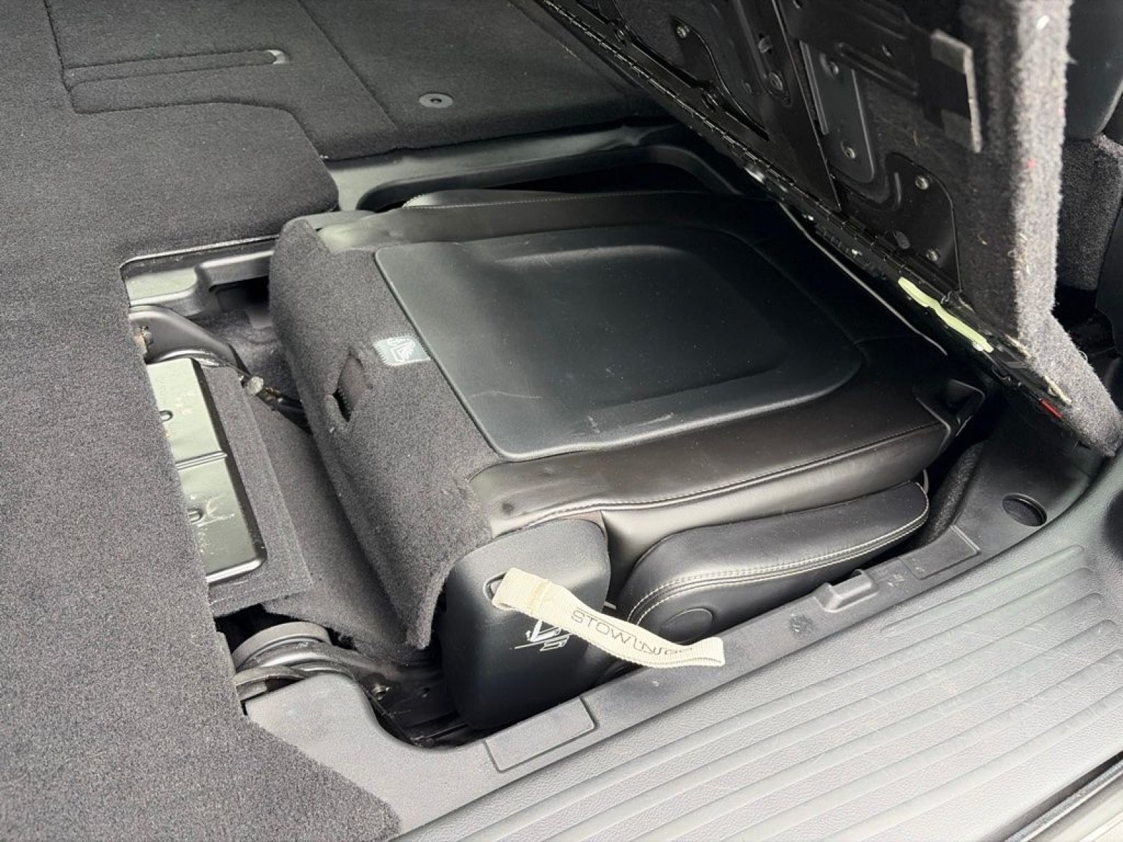 Used 2020 Chrysler Pacifica Limited w/ Advanced Safetytec Group FWD image 28