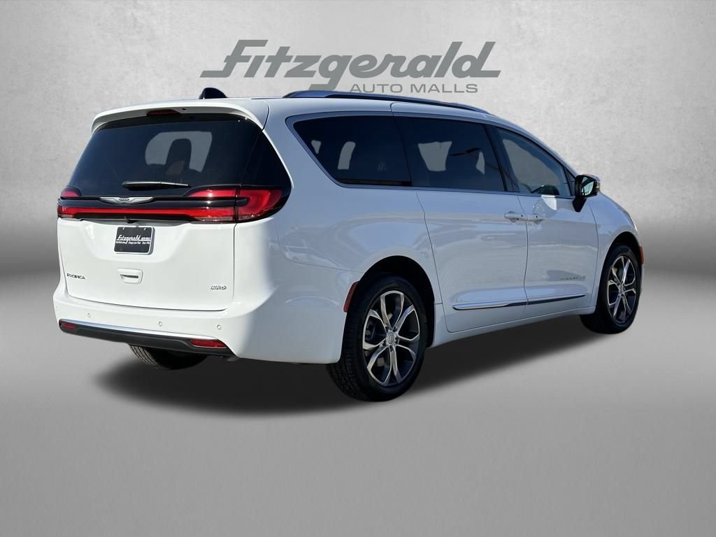 New 2026 Chrysler Pacifica Pinnacle AWD/4WD image 5