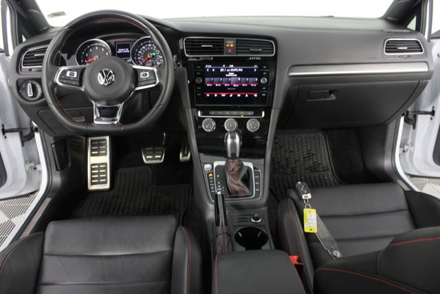 Used 2021 Volkswagen GTI SE image 10