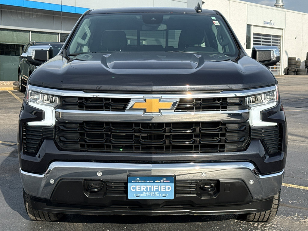 Used 2024 Chevrolet Silverado 1500 LT w/ Z71 Off-Road Package image 3
