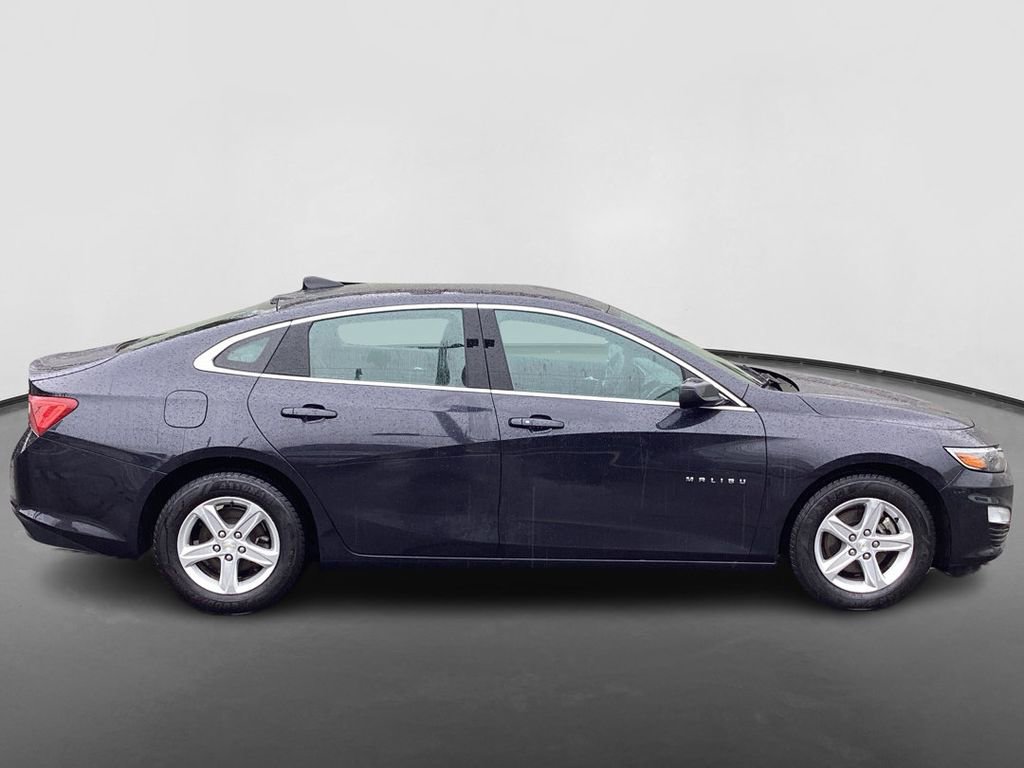 Used 2022 Chevrolet Malibu LS w/ LPO, Convenience Package 1 image 4