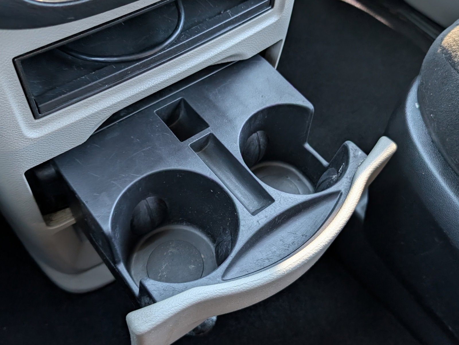 Used 2013 Dodge Grand Caravan American Value Package w/ UConnect Hands-Free Group image 18