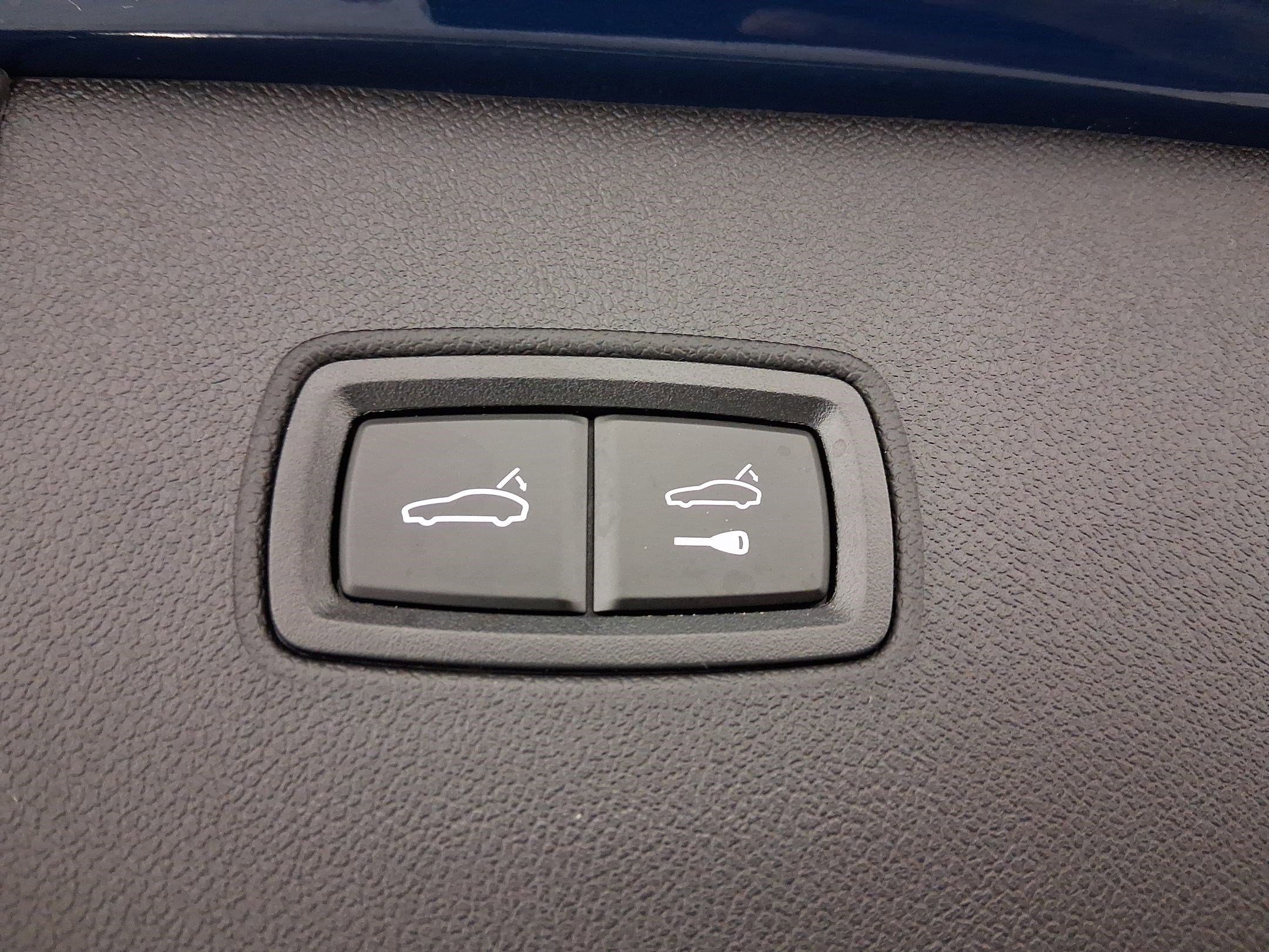 New 2025 Porsche Cayenne GTS image 35