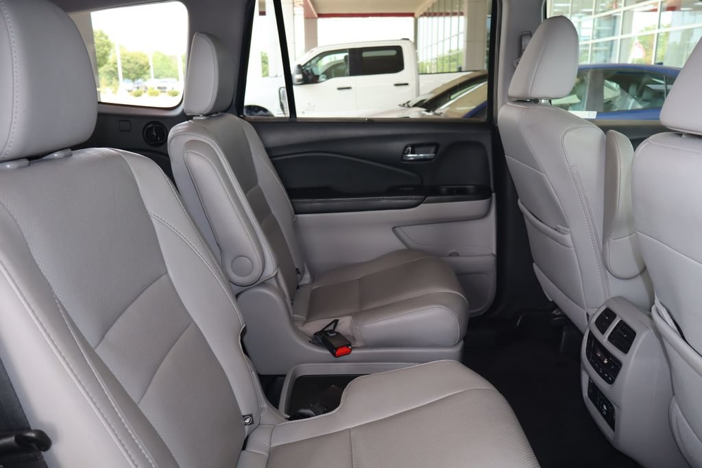 Used 2022 Honda Pilot Elite image 48