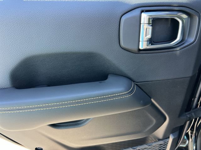 New 2025 Jeep Gladiator Sport image 20