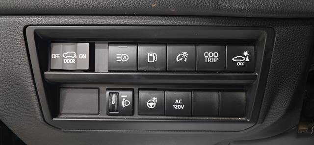 Used 2023 Toyota Sequoia Limited AWD/4WD image 10
