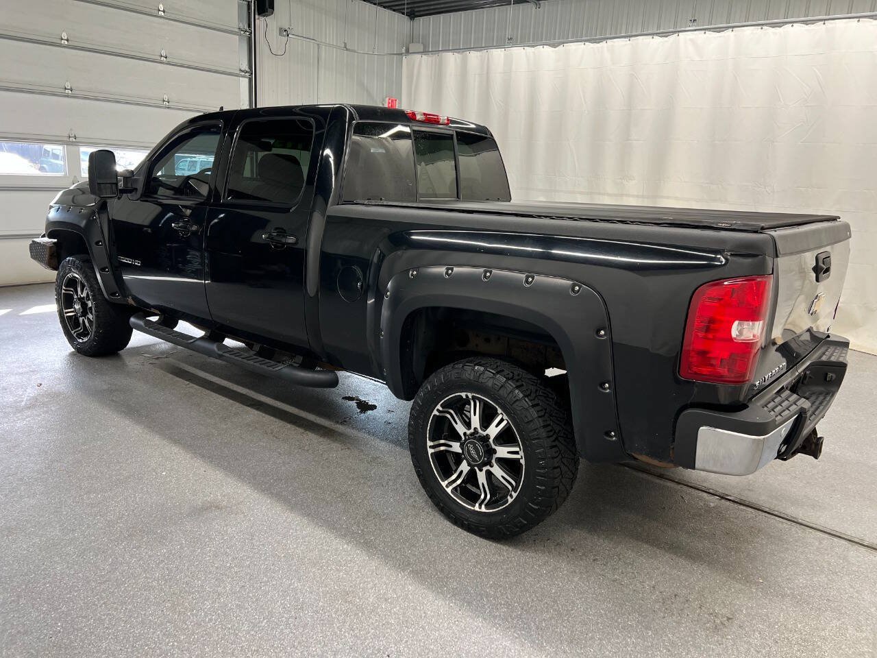 Used 2011 Chevrolet Silverado 2500 LTZ w/ LTZ Plus Package AWD/4WD image 6