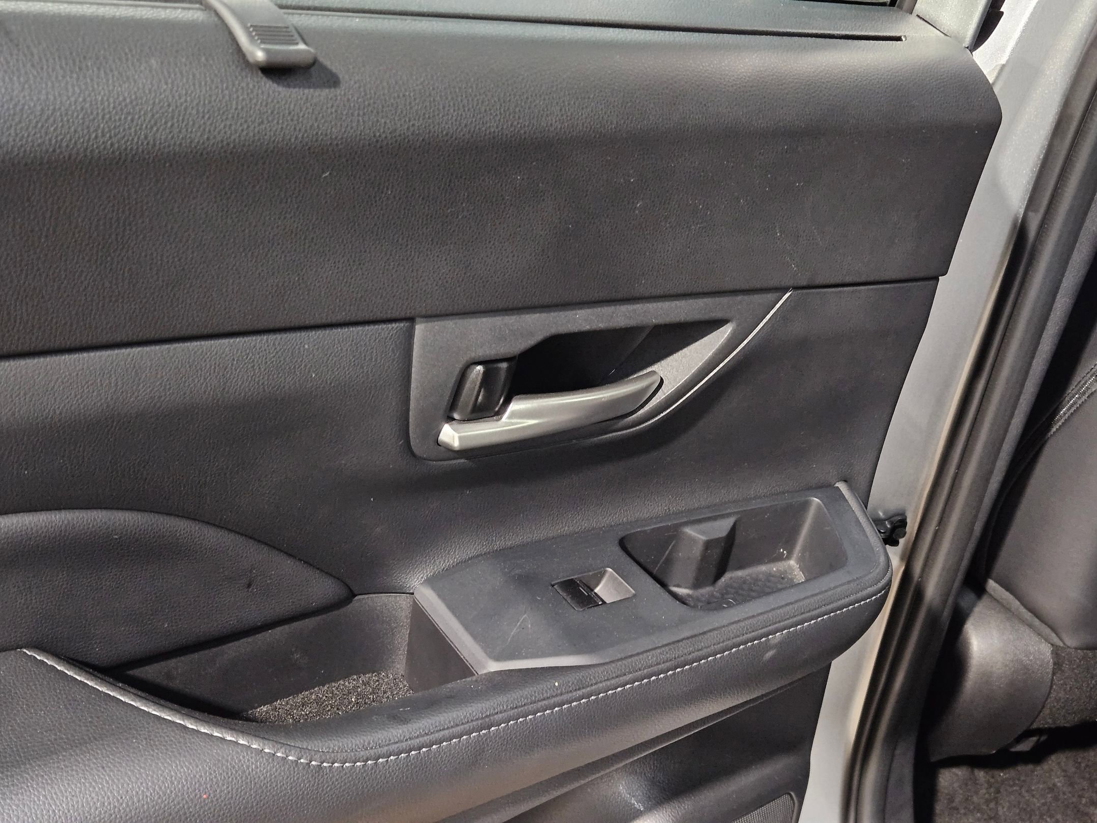 Used 2025 Toyota Grand Highlander AWD image 34