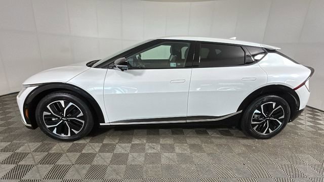 Used 2022 Kia EV6 Wind w/ Wind Technology Package AWD/4WD image 5