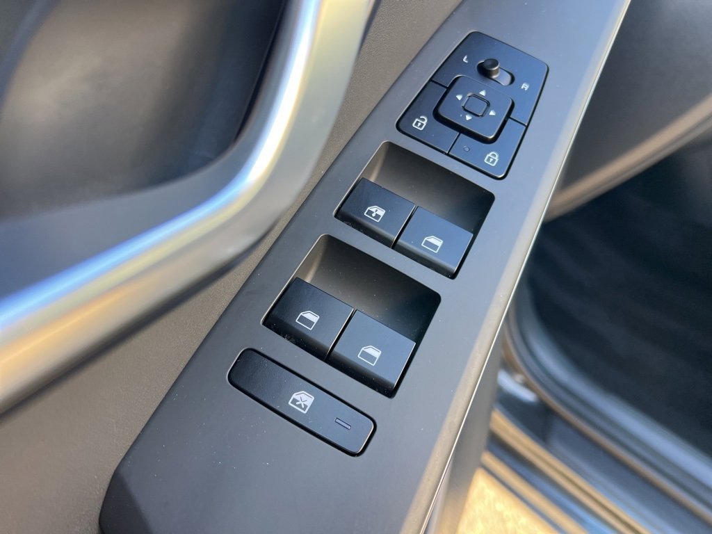 Certified 2024 Kia Niro EX image 10