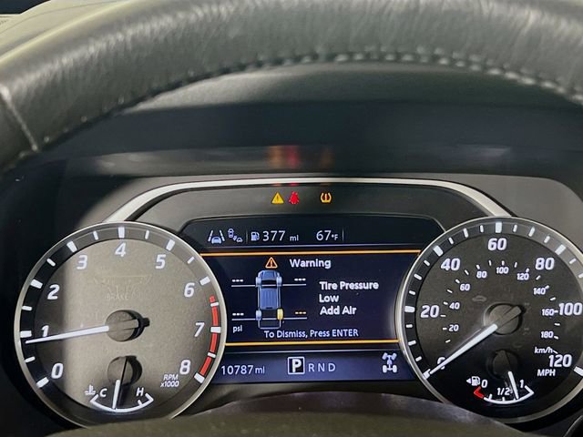 Used 2024 Nissan Titan SV w/ SV Convenience Package image 11