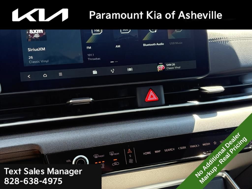 New 2026 Kia Carnival EX FWD image 11