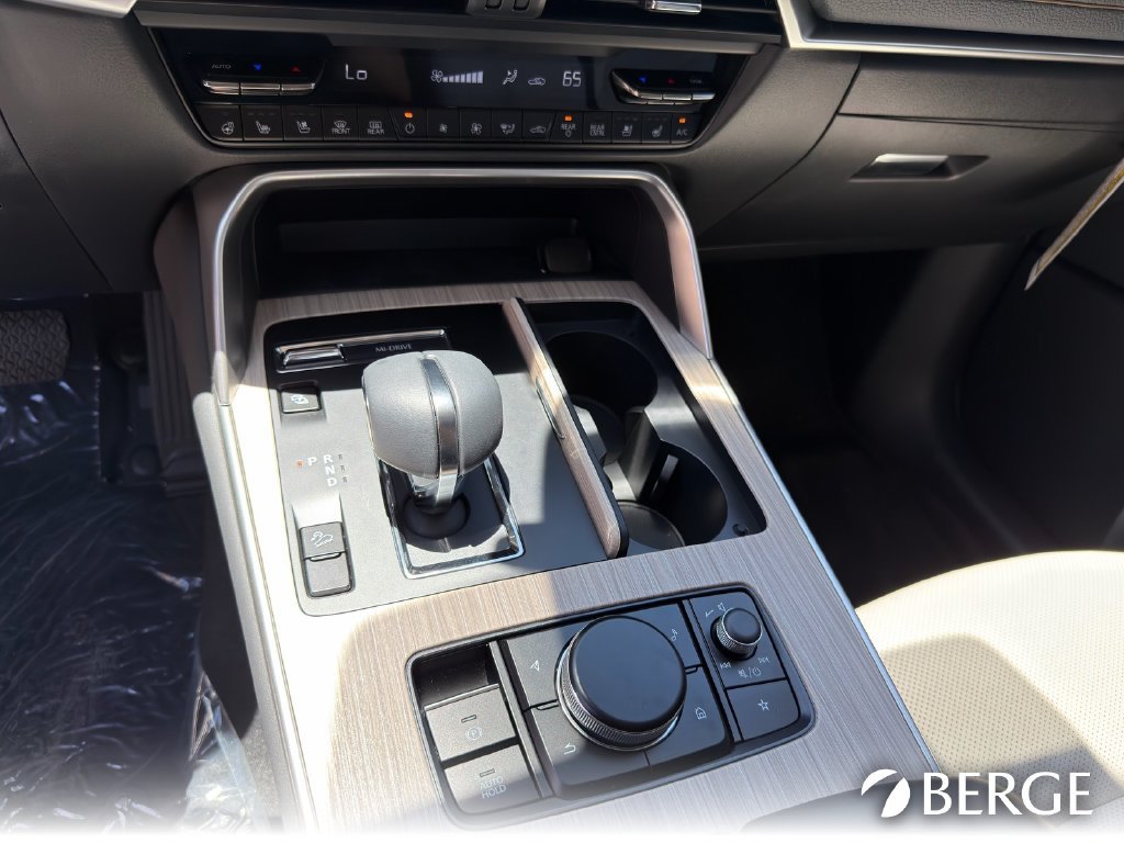 New 2026 MAZDA CX-90 Plug-In Hybrid w/ Preferred AWD/4WD image 21