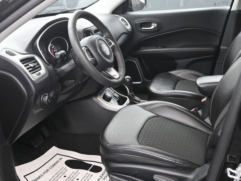 Used 2021 Jeep Compass Latitude image 10