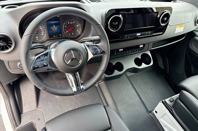 New 2026 Mercedes-Benz Sprinter 2500 image 9