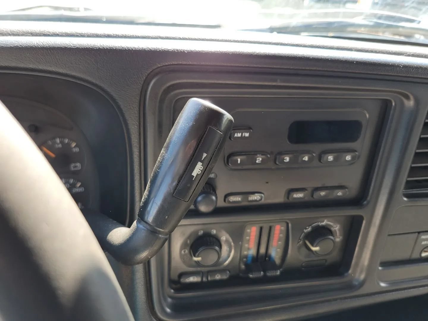 Used 2004 Chevrolet Silverado 1500 W/T RWD image 20