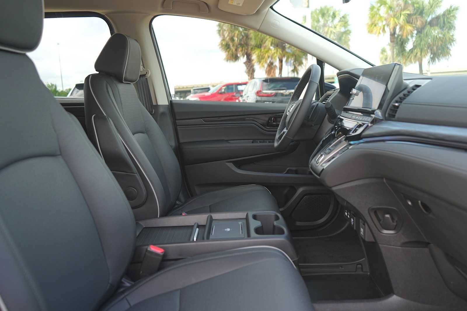 Certified 2026 Honda Odyssey Elite image 15