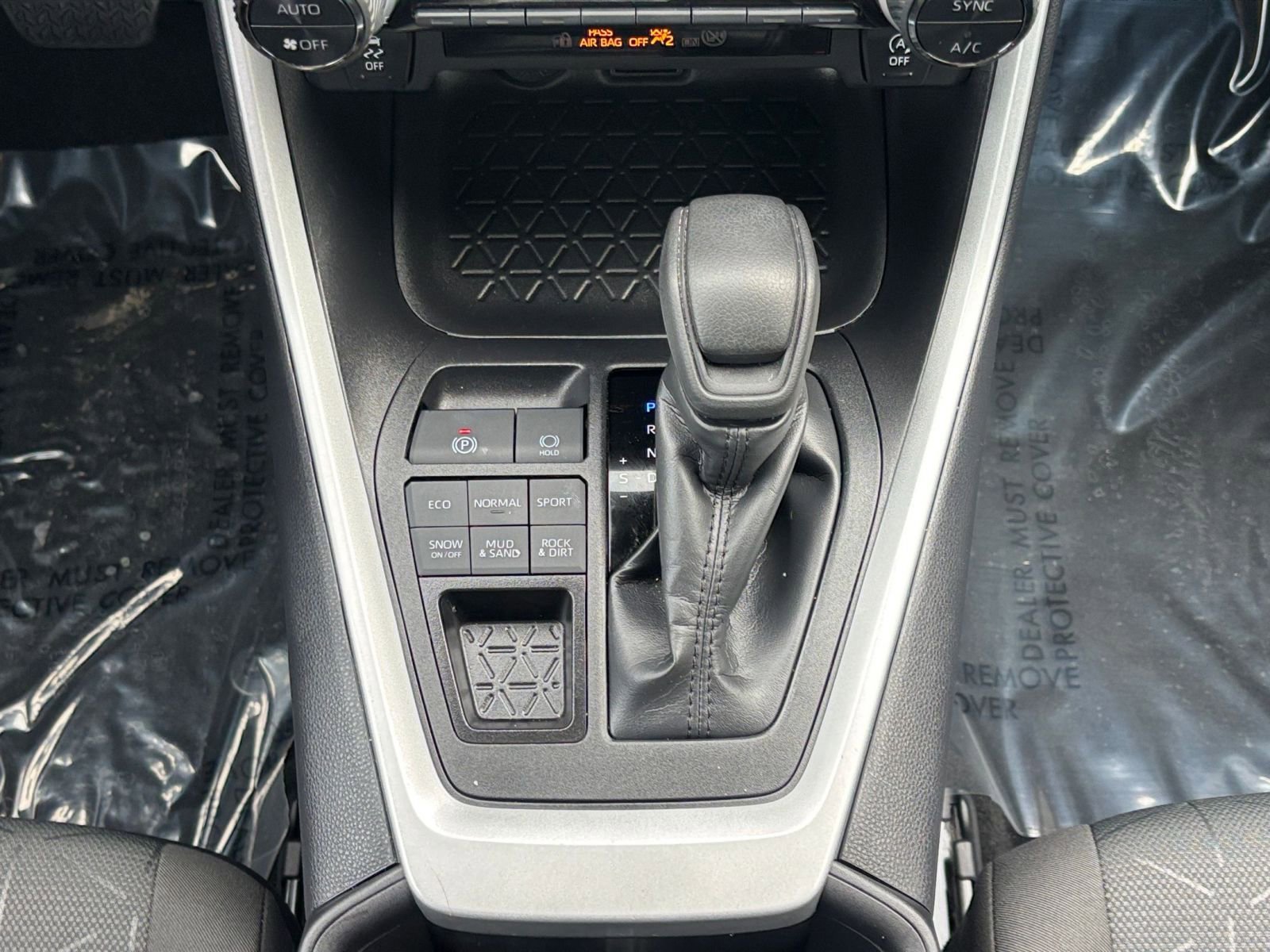 Used 2025 Toyota RAV4 XLE image 37