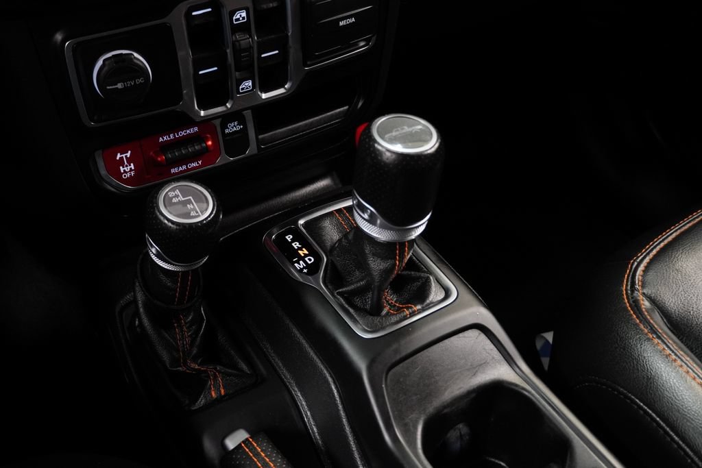 Used 2022 Jeep Gladiator Mojave w/ Cold Weather Group AWD/4WD image 36