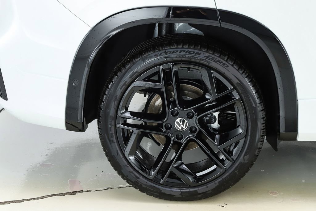 New 2026 Volkswagen Tiguan SE R-Line image 52