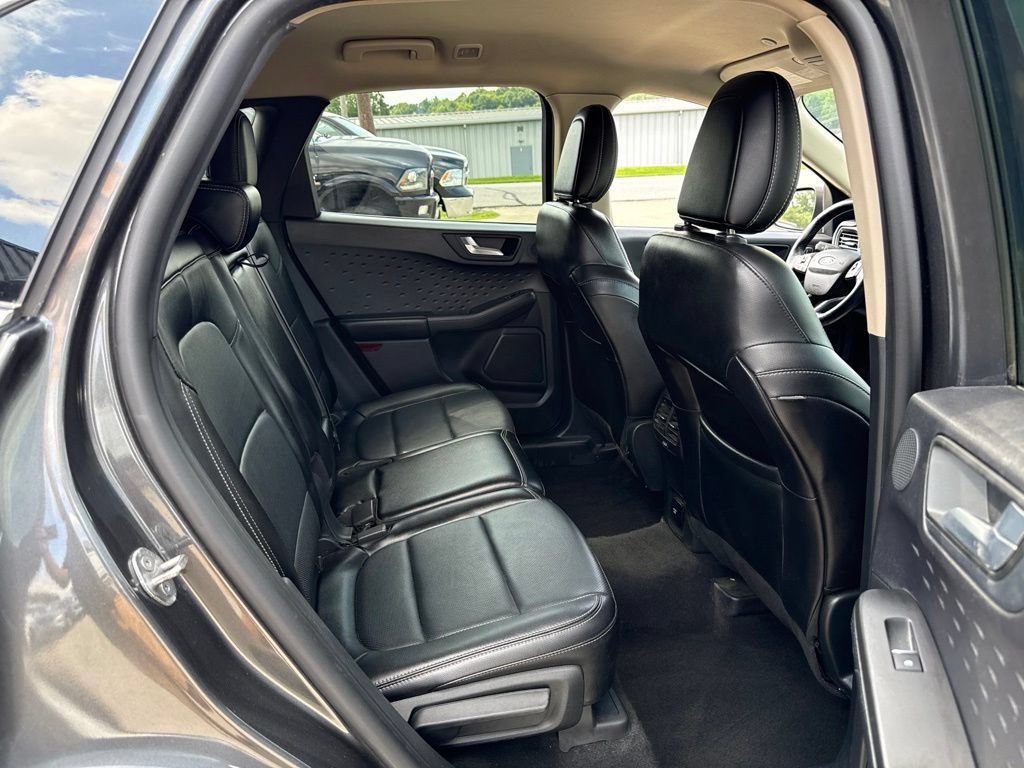 Used 2020 Ford Escape Titanium AWD/4WD image 13
