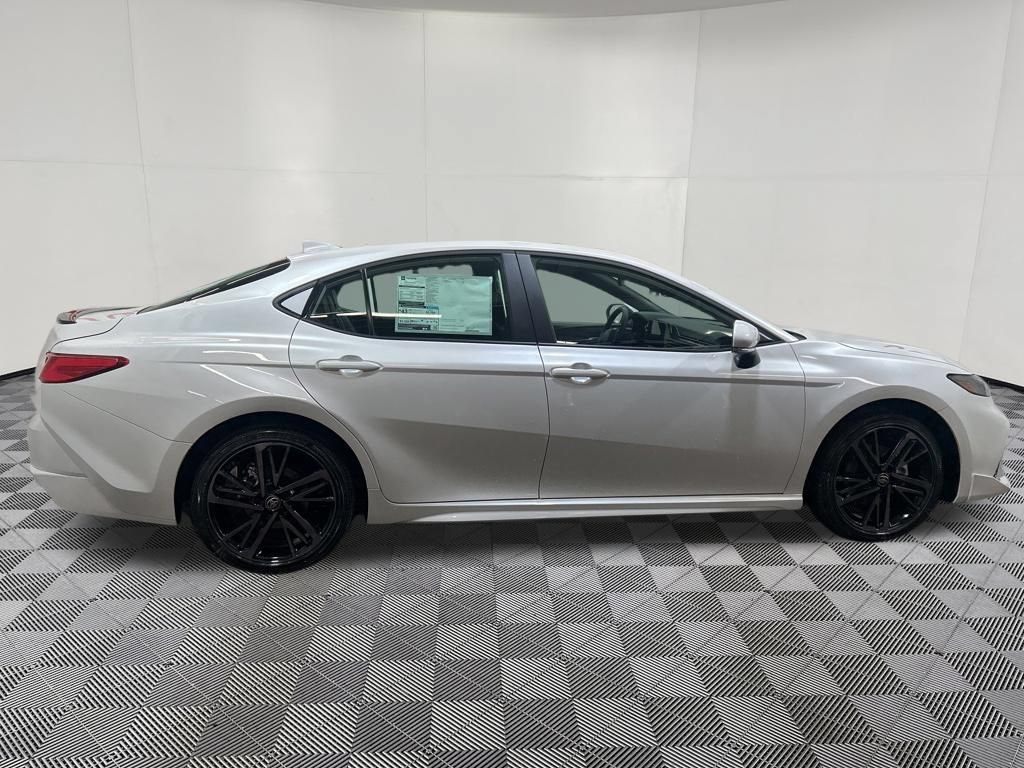 Used 2026 Toyota Camry XSE AWD/4WD image 8