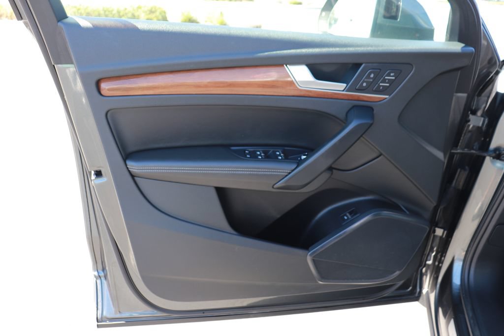 Used 2022 Audi Q5 2.0T Premium Plus AWD/4WD image 10