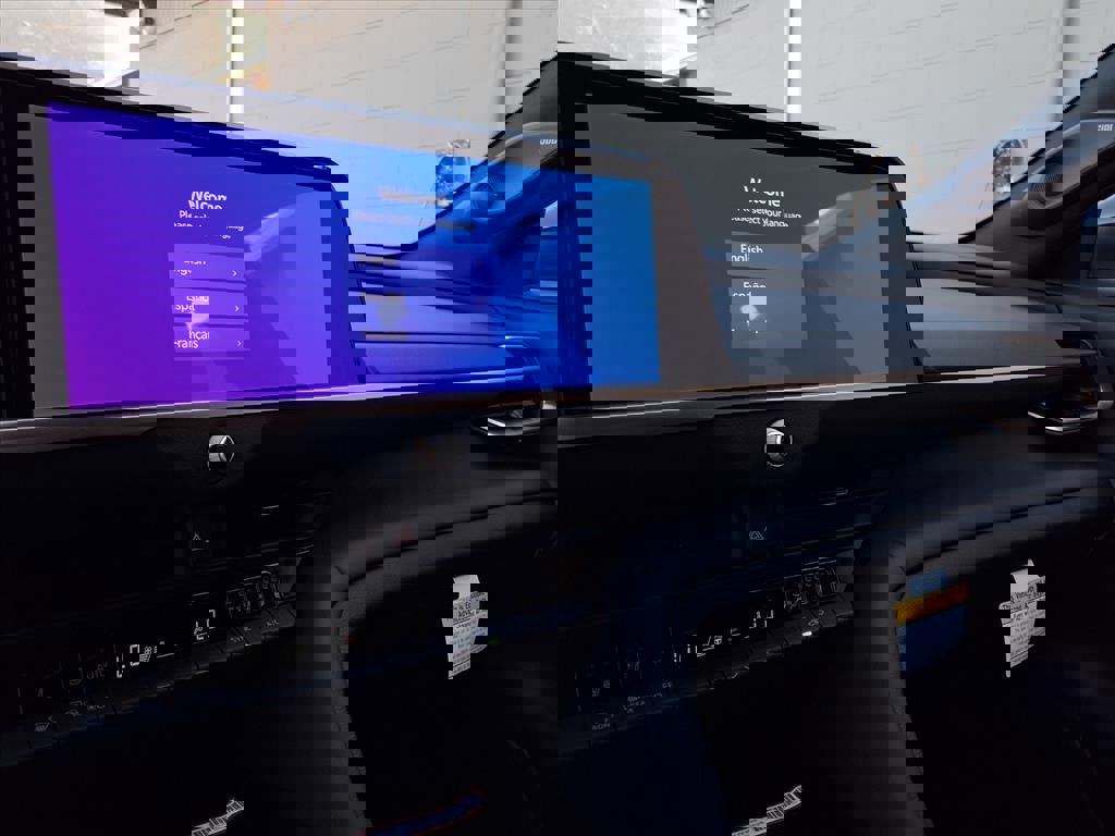 New 2025 Toyota Crown Signia image 14