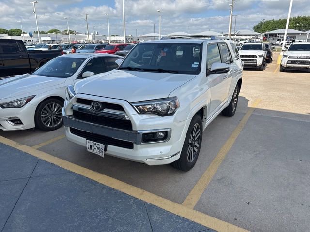 Used 2018 Toyota 4Runner Limited AWD/4WD image 3