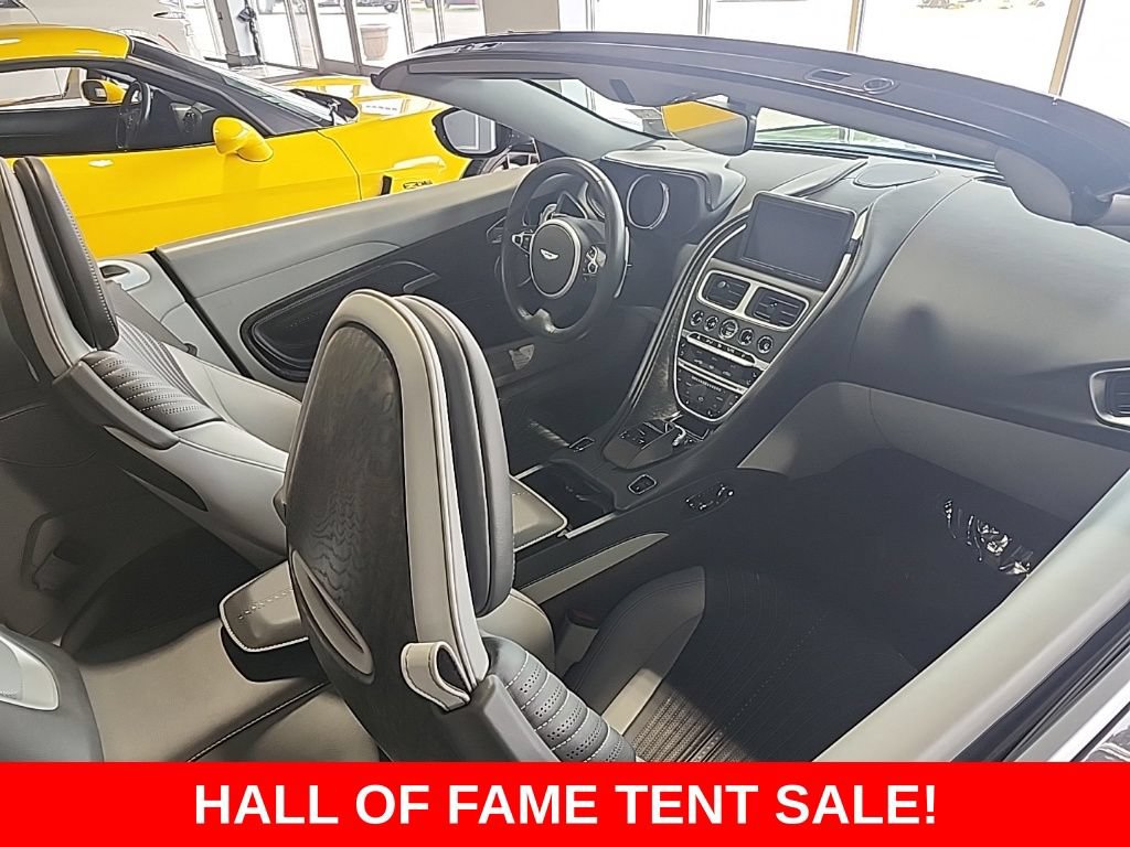Used 2019 Aston Martin DB11 Volante RWD image 3