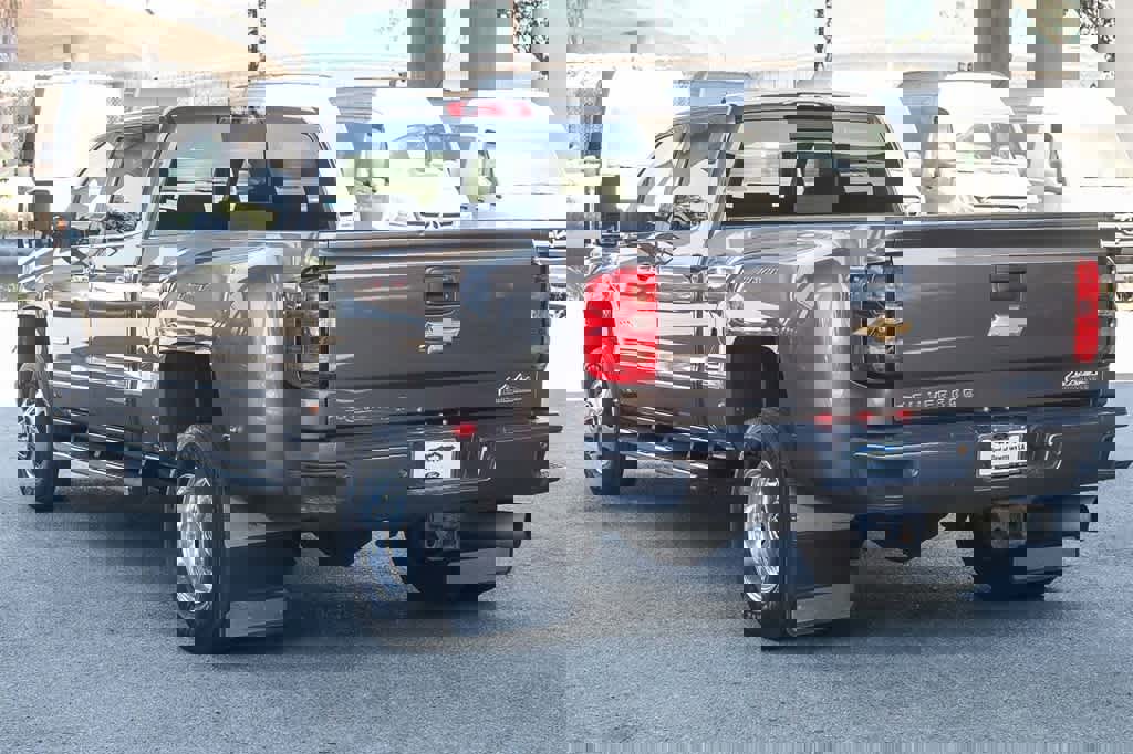 Used 2015 Chevrolet Silverado 3500 High Country w/ Duramax Plus Package image 8