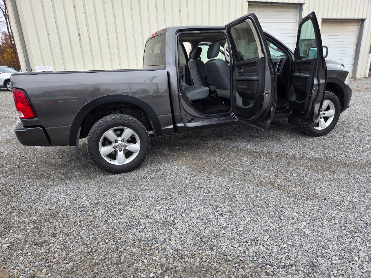 Used 2014 RAM 1500 Express image 6