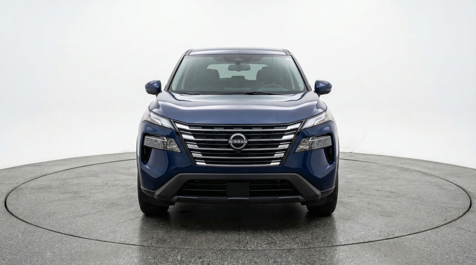 Used 2025 Nissan Rogue SV AWD/4WD image 2