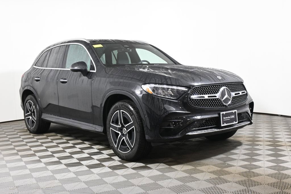 Certified 2026 Mercedes-Benz GLC 300 4MATIC image 9